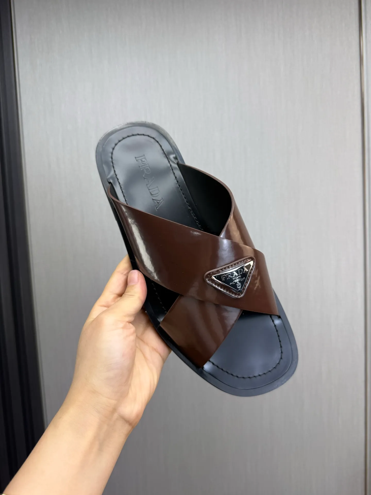 Factory price 340💰 ＰＲＡＤＡPrada - popular men's slippers hot sale 🔥 🩴Official website one to one production 38-45 sizes 45 46 🉑️Customized!